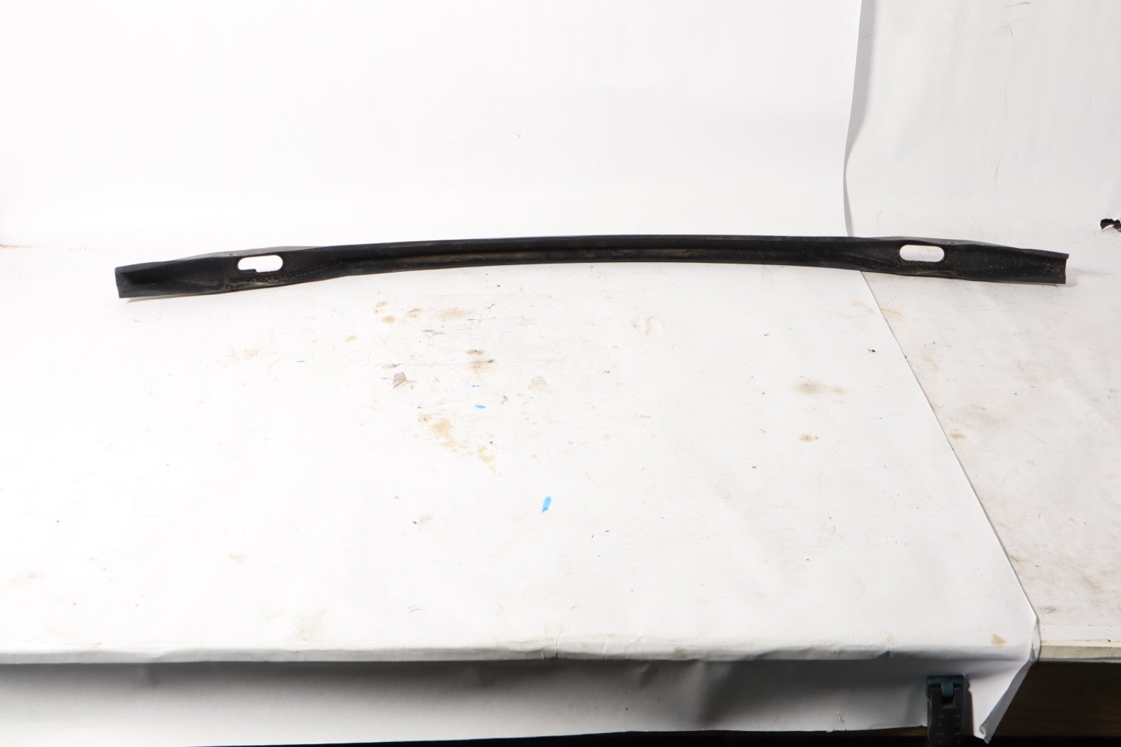 2012 - 2015 BMW 650i F12 FRONT LOWER BUMPER REINFORCEMENT IMPACT BAR OEM
