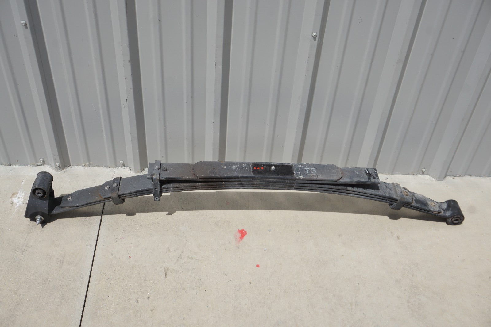 2017 - 2024 NISSAN TITAN XD REAR LEFT SIDE SUSPENSION LEAF SPRING OEM
