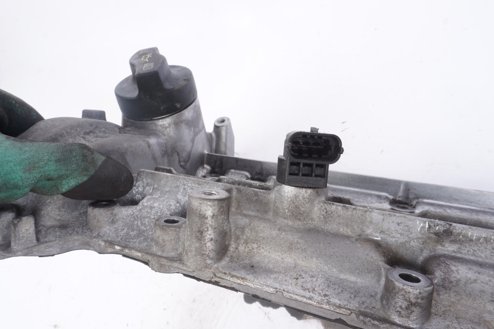 MERCEDES W164 X164 GL350 BLUETEC DIESEL ENGINE CYLINDER HEAD COVER RIGHT OEM