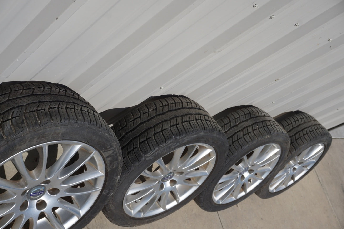 2007 - 2010 Volvo C70 Wheel 17x7.5" Aluminum Alloy 14-Spoke OEM 30633786 SET