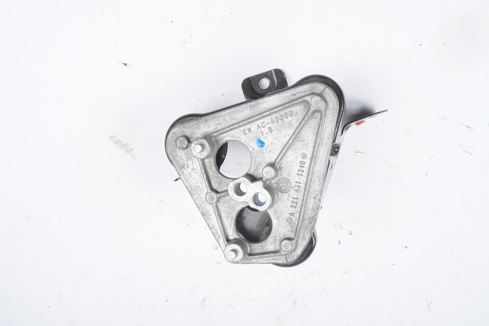 2007 - 2013 Mercedes W221 S550 S450 Class ABS Pump Assembly Mount Upper Bracket
