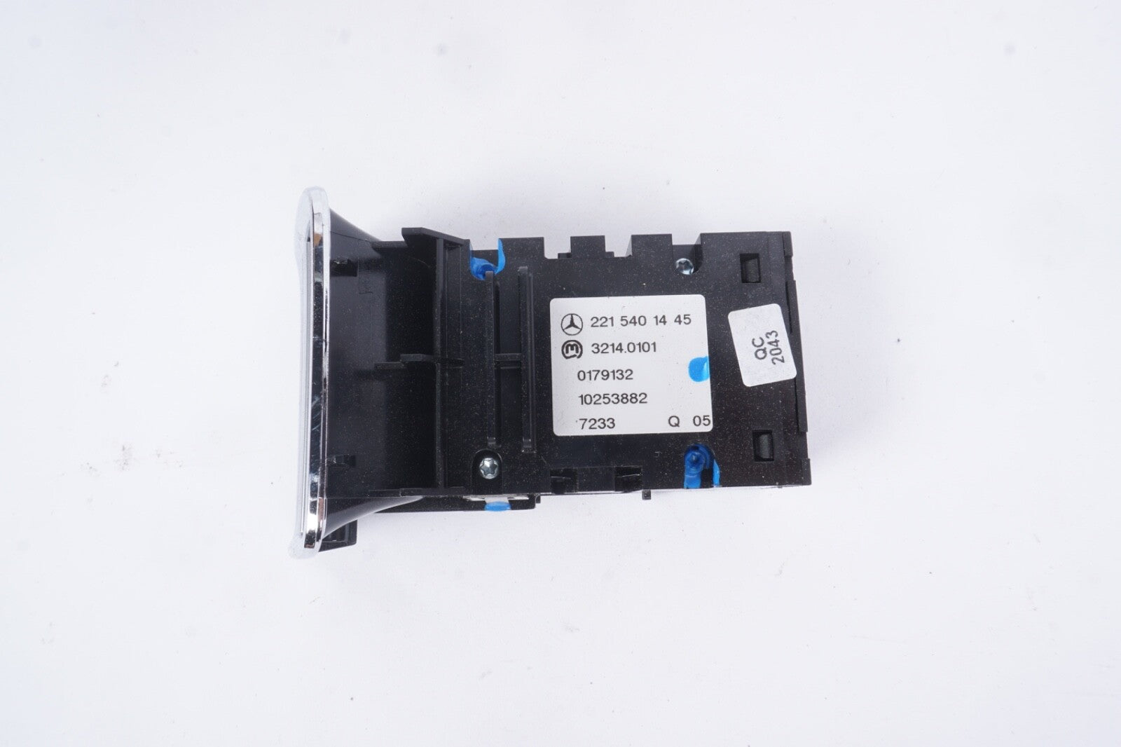 07-14 Mercedes W221 S550 CL550 Electronic Parking Button Switch 2215401445 OEM