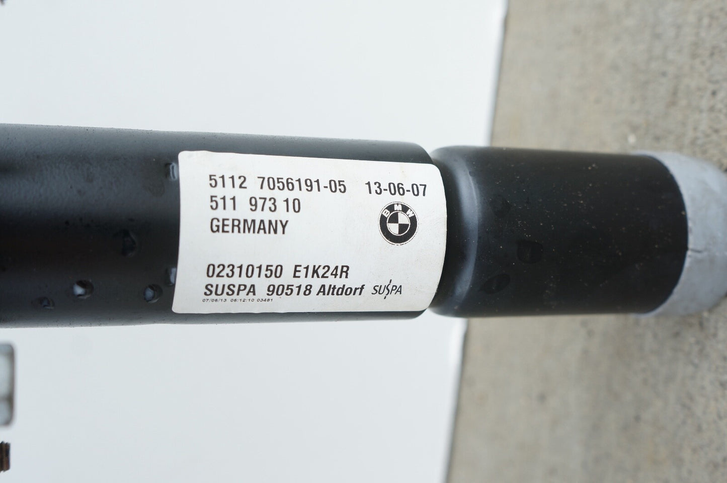 2003-2008 BMW Z4 - REAR Bumper Reinforcement BAR / Impact