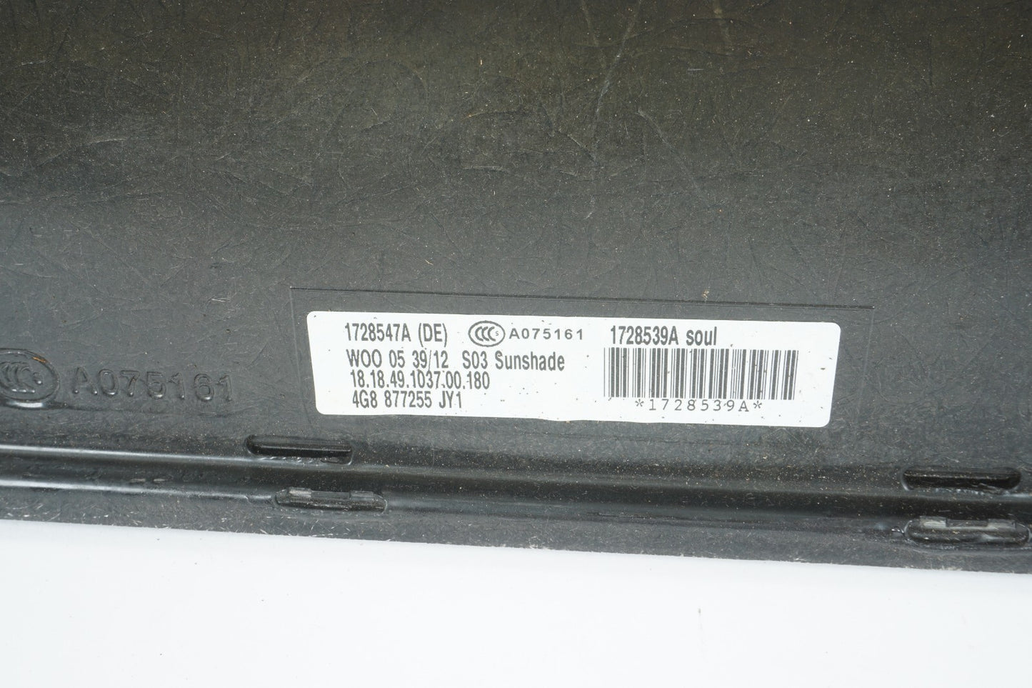 2012 - 2017 AUDI A7 SUNROOF SHADE TRIM 4G8877255 OEM