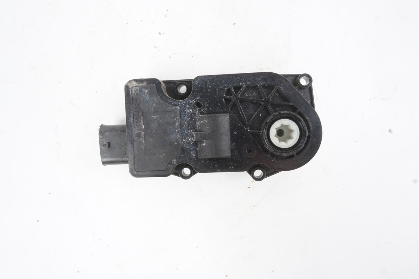 2022 - 2025 MERCEDES EQB OEM RADIATOR AIR SHUTTER MOTOR 2975006100