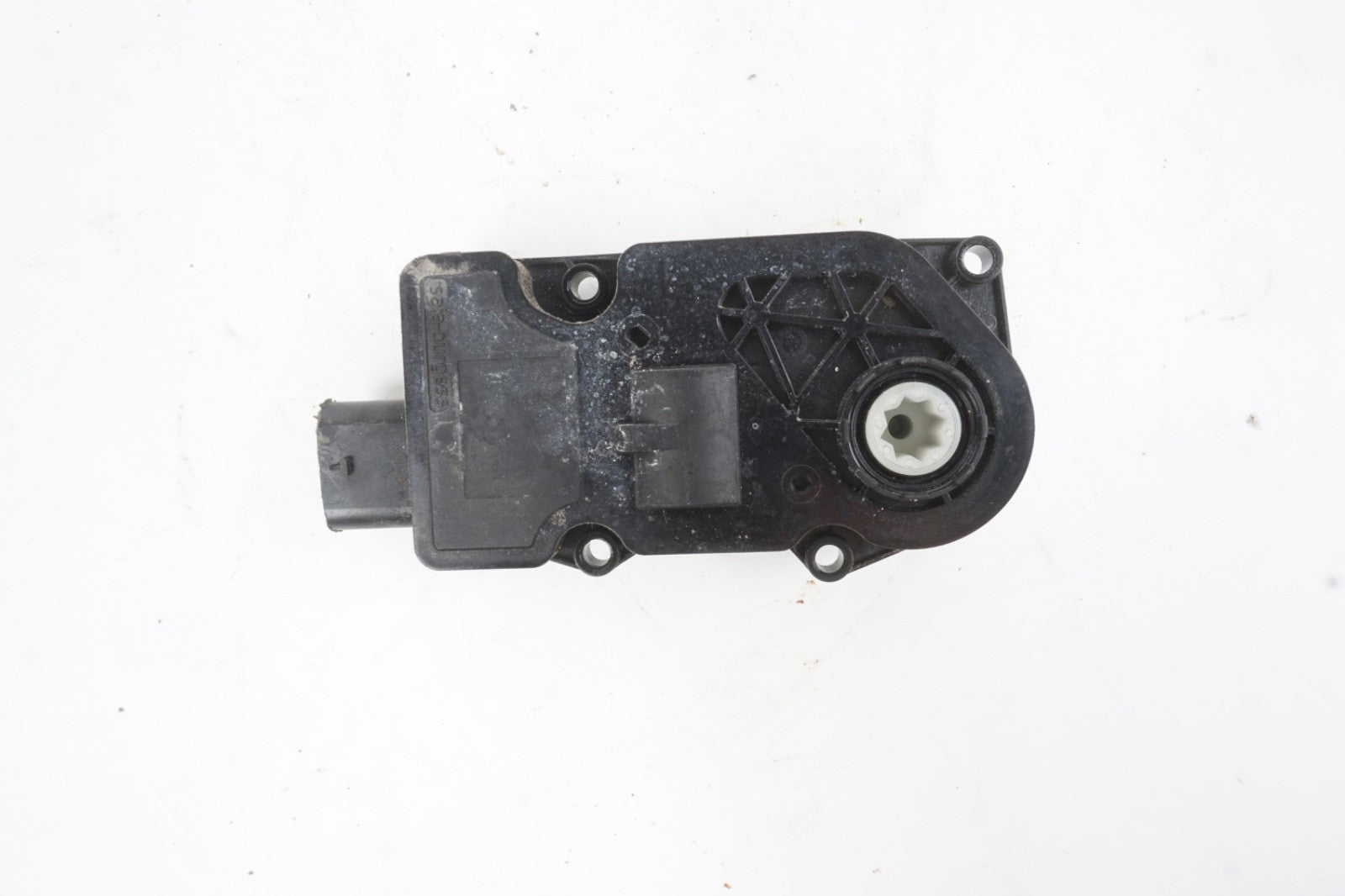 2022 - 2025 MERCEDES EQB OEM RADIATOR AIR SHUTTER MOTOR 2975006100