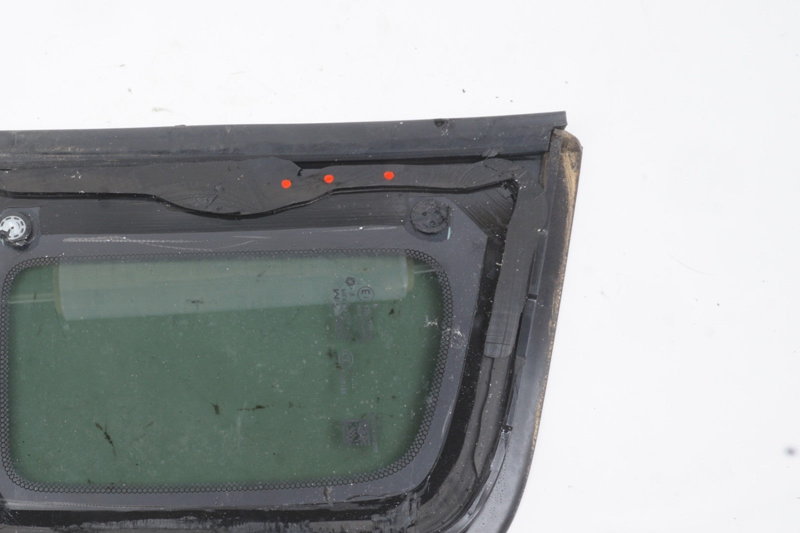 2015 - 2022 Jeep Renegade Rear Left Quarter Panel Window Glass OEM