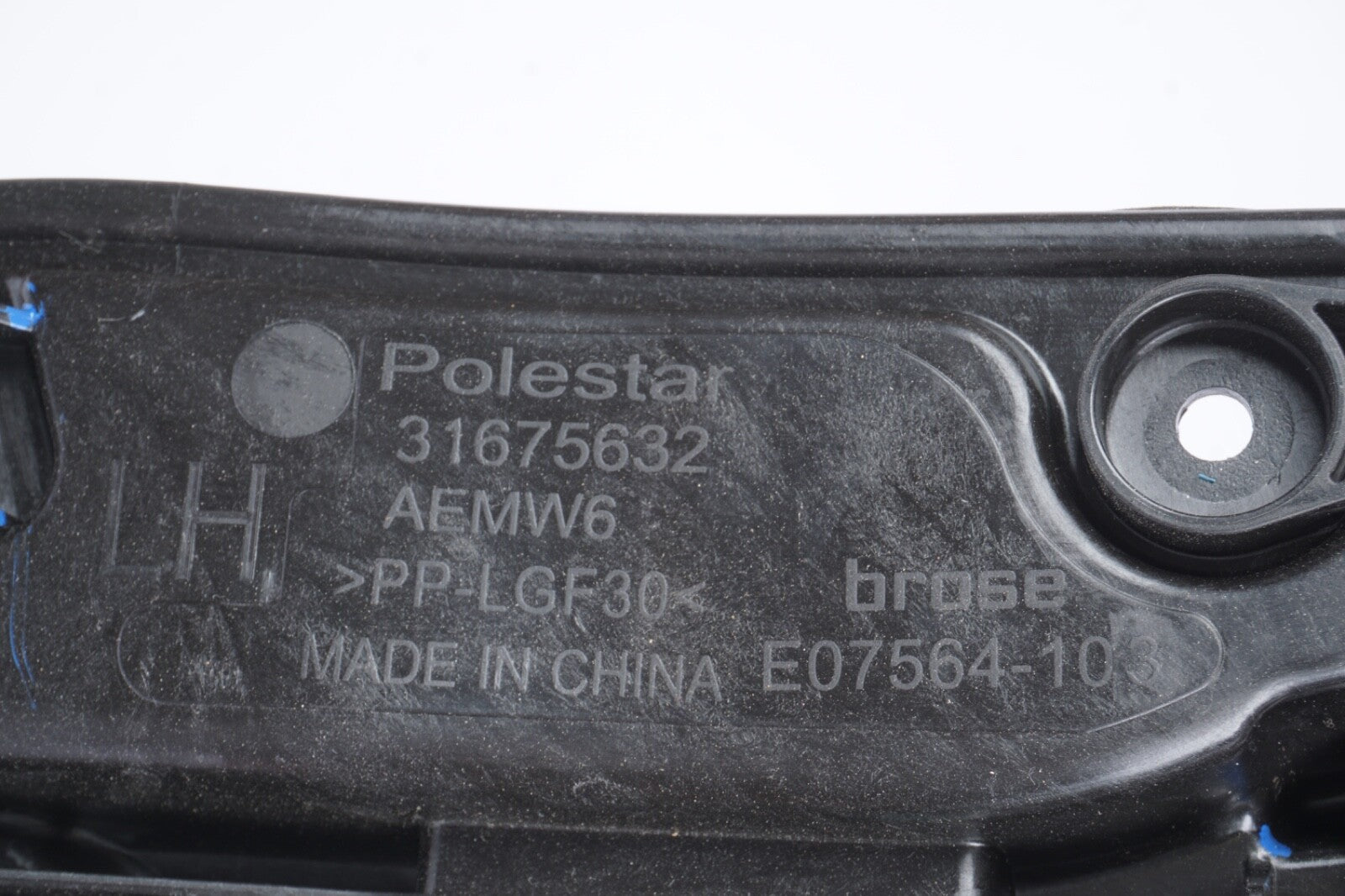 2021 - 2023 POLESTAR 2 REAR LEFT DRIVER SIDE DOOR WINDOW REGULATOR & CARRIER OEM