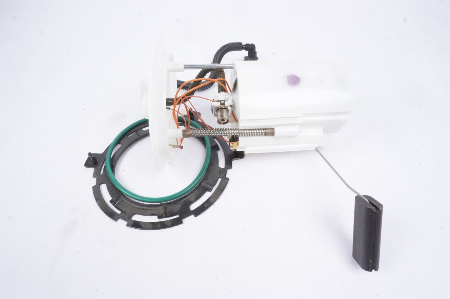 2015 - 2018  Ford Focus 1.0L  Electrical Gas Fuel Pump Assembly only 33k miles