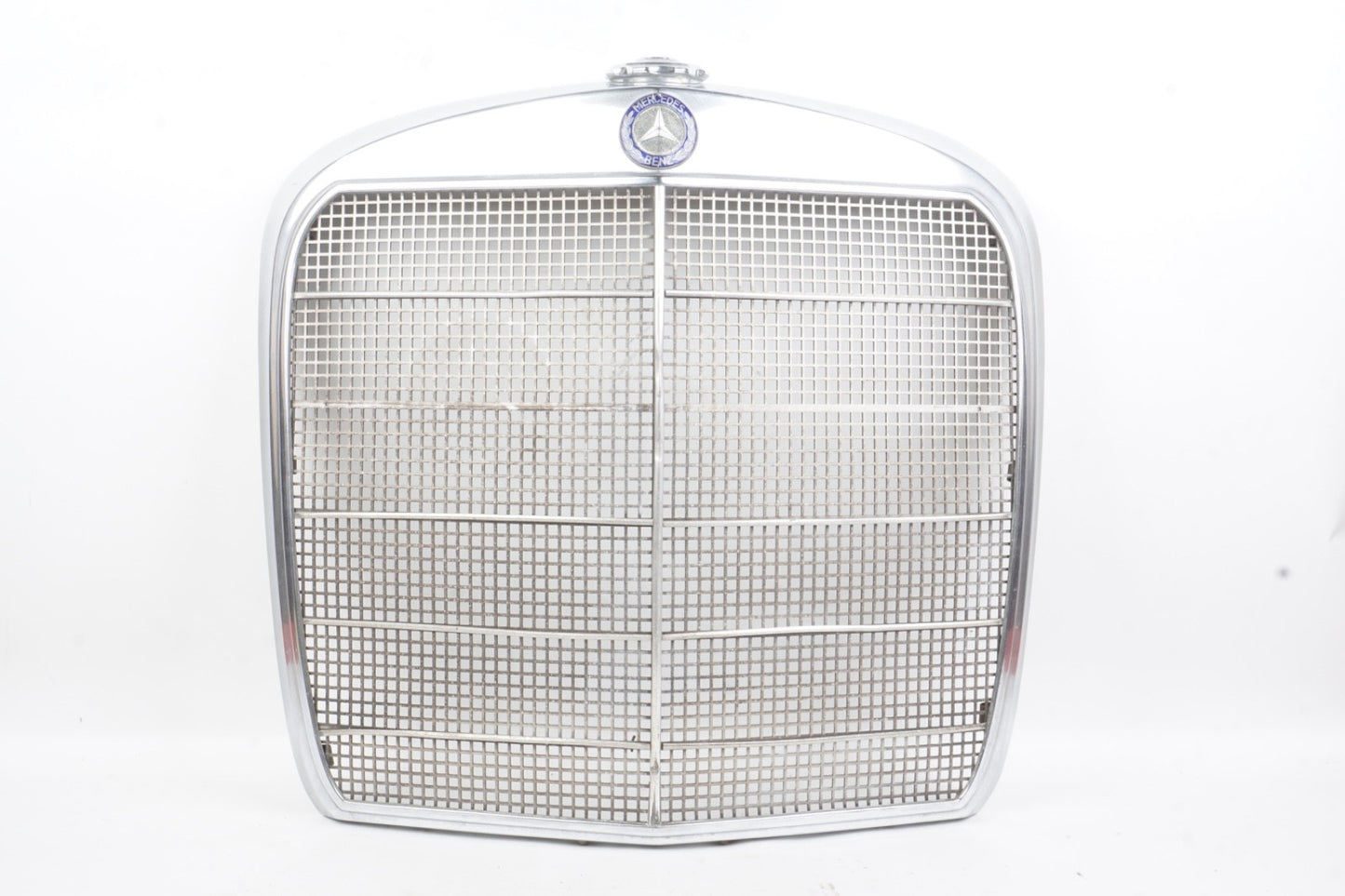  MERCEDES BENZ W110 W111 250 230 SEDAN FRONT RADIATOR HOOD GRILL GRILLE OEM