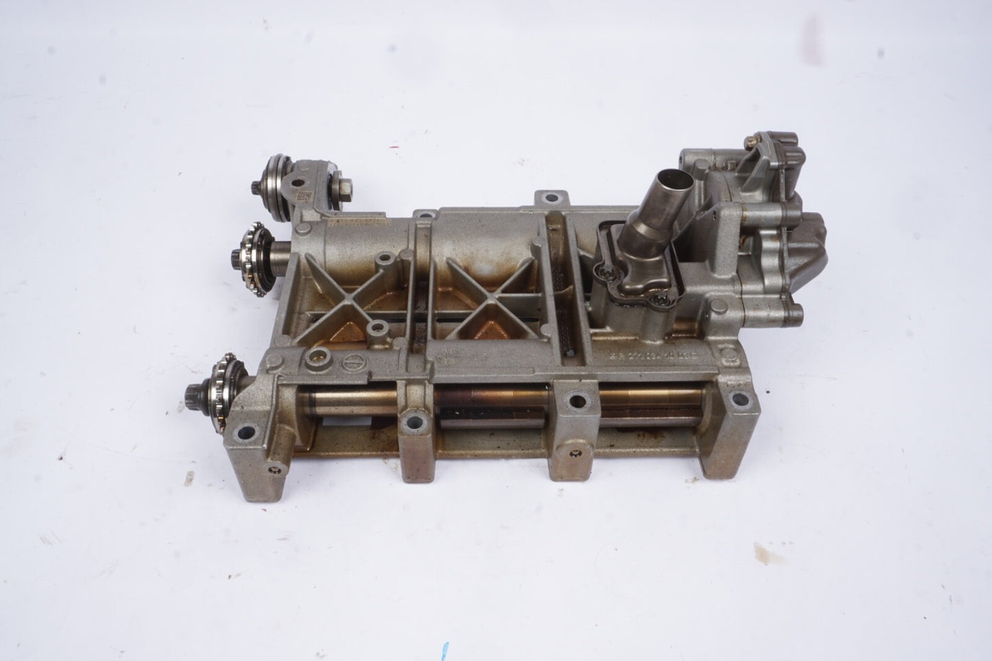 12-15 Mercedes-Benz C250 Engine Balance Shaft Housing Oil Pump OEM 55K MILES