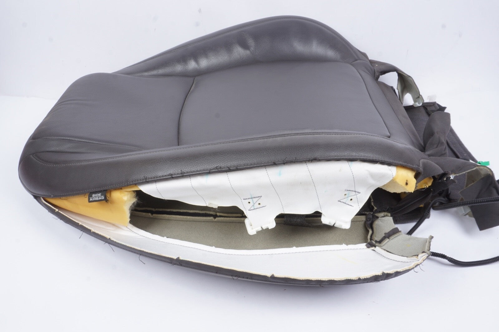 2018-2020 Honda Odyssey OEM Front Right Seat Upper Backrest Cushion DAMAGED