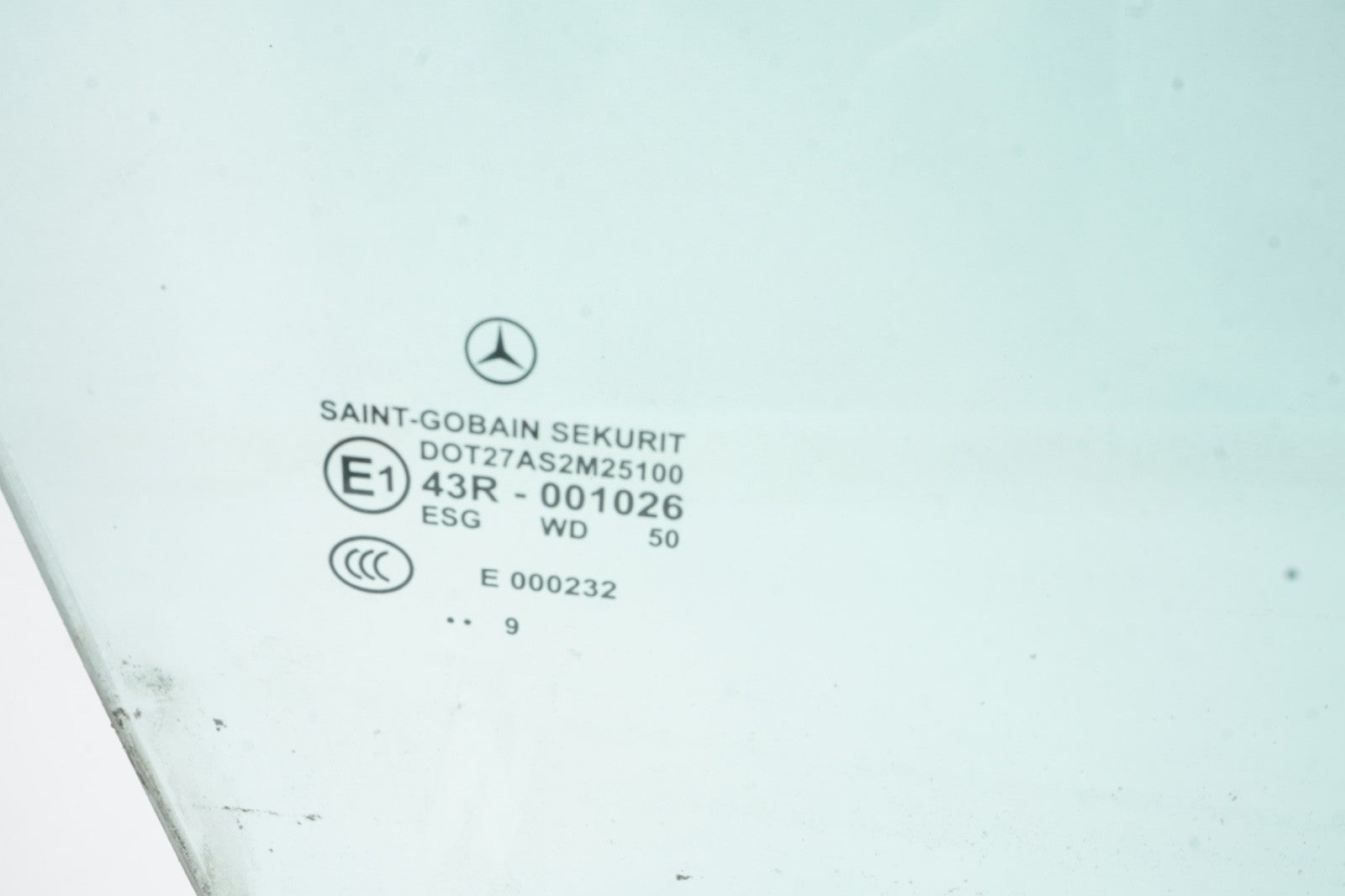 2010 - 2017 Mercedes-Benz E350 E400 E550 Front Right Door Glass Window