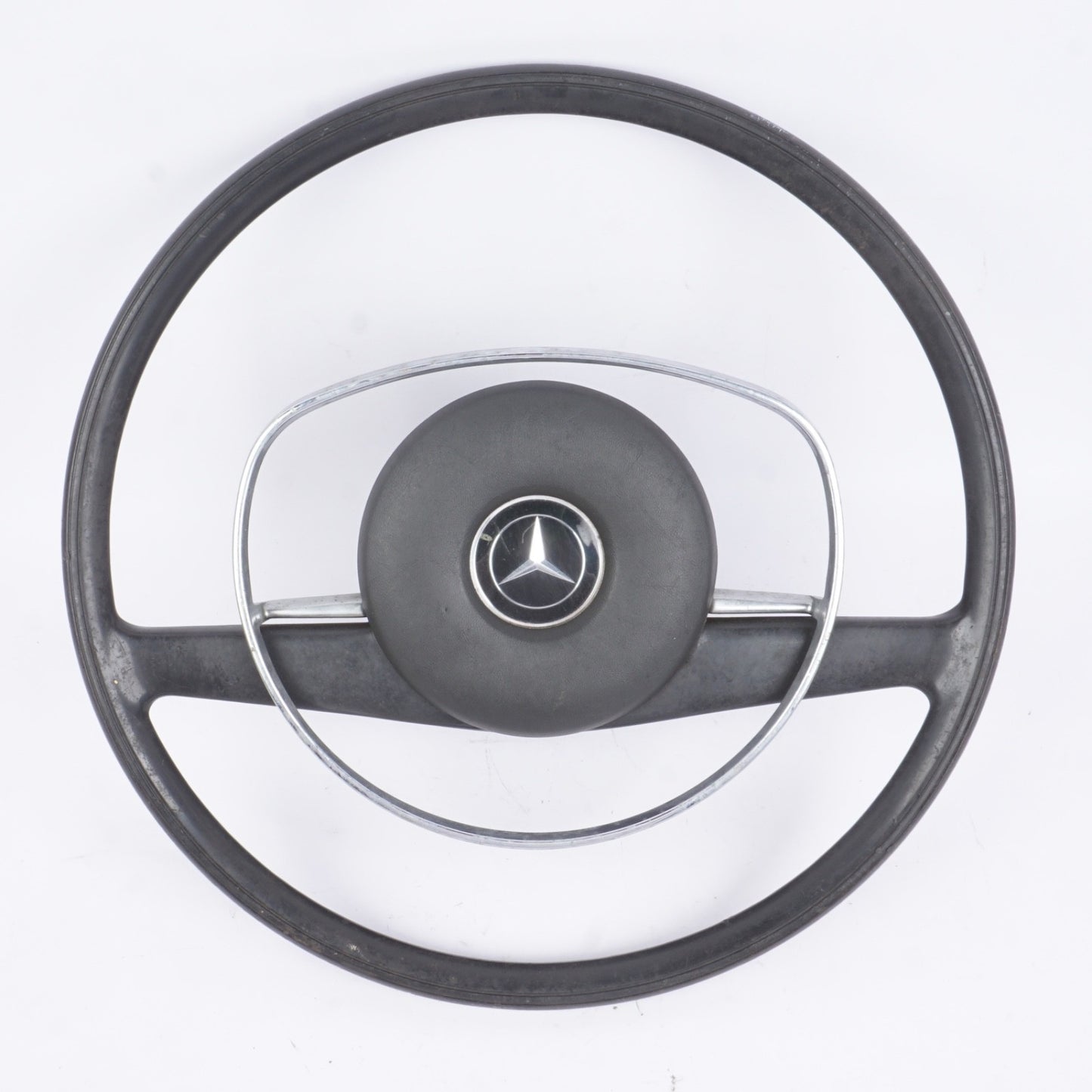 Mercedes w110 steering wheel Vintage  Black