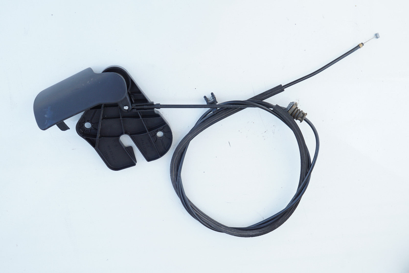 2011-2018 AUDI A8 A8L S8 HOOD LATCH RELEASE LEVER BRACKET W/ HANDLE 4H1823633