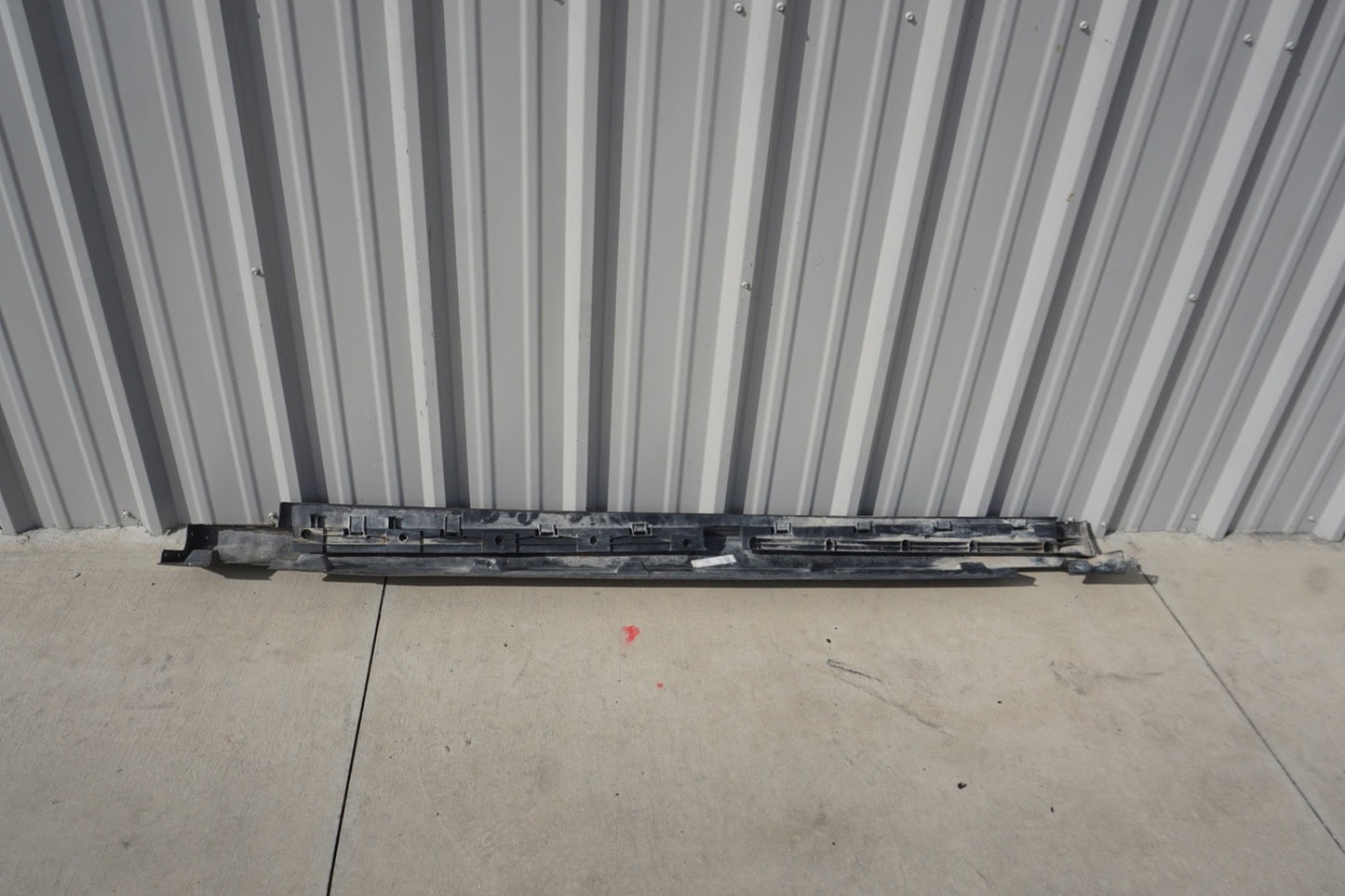 2006 - 2011 MERCEDES ML350 RIGHT SIDE SKIRT ROCKER COVER PANEL MOLDING OEM
