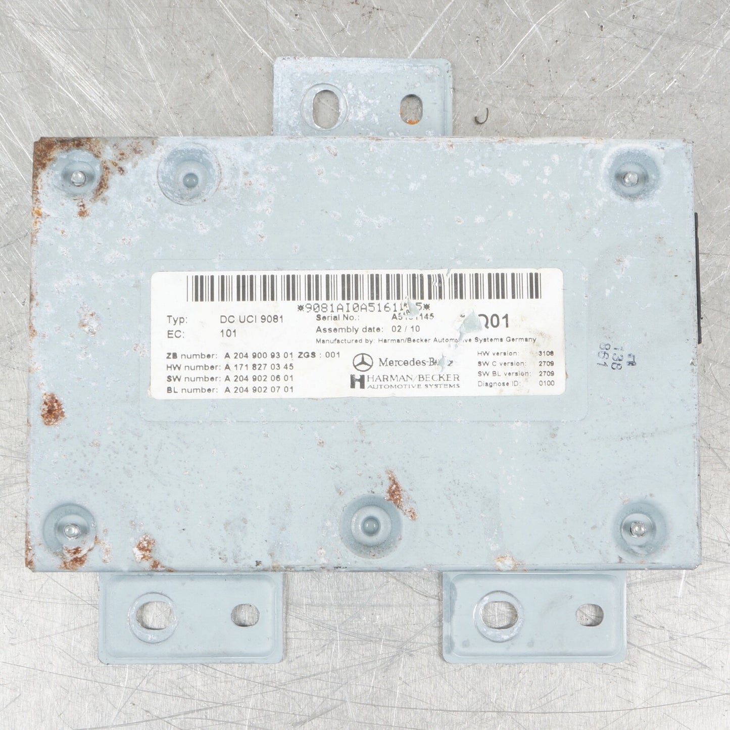 2010 - 2013 Mercedes Benz E Class W212 E550 Interface Control Module A2049009301