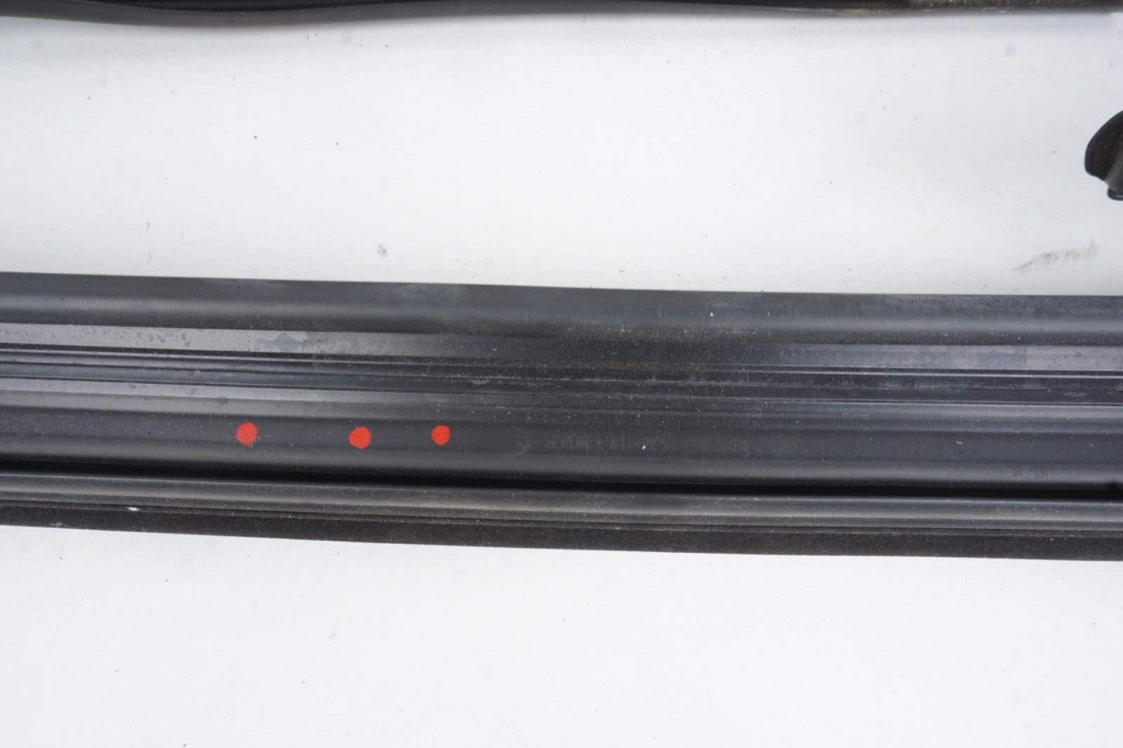 2020 - 2025 MERCEDES-BENZ GLB250 EQB REAR LEFT SIDE DOOR UPPER TRIM MOLDING SEAL