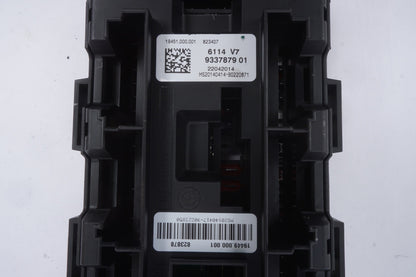 2014 - 2016 BMW 428i F32 FRONT POWER DISTRIBUTION FUSE BOX 9337879   OEM