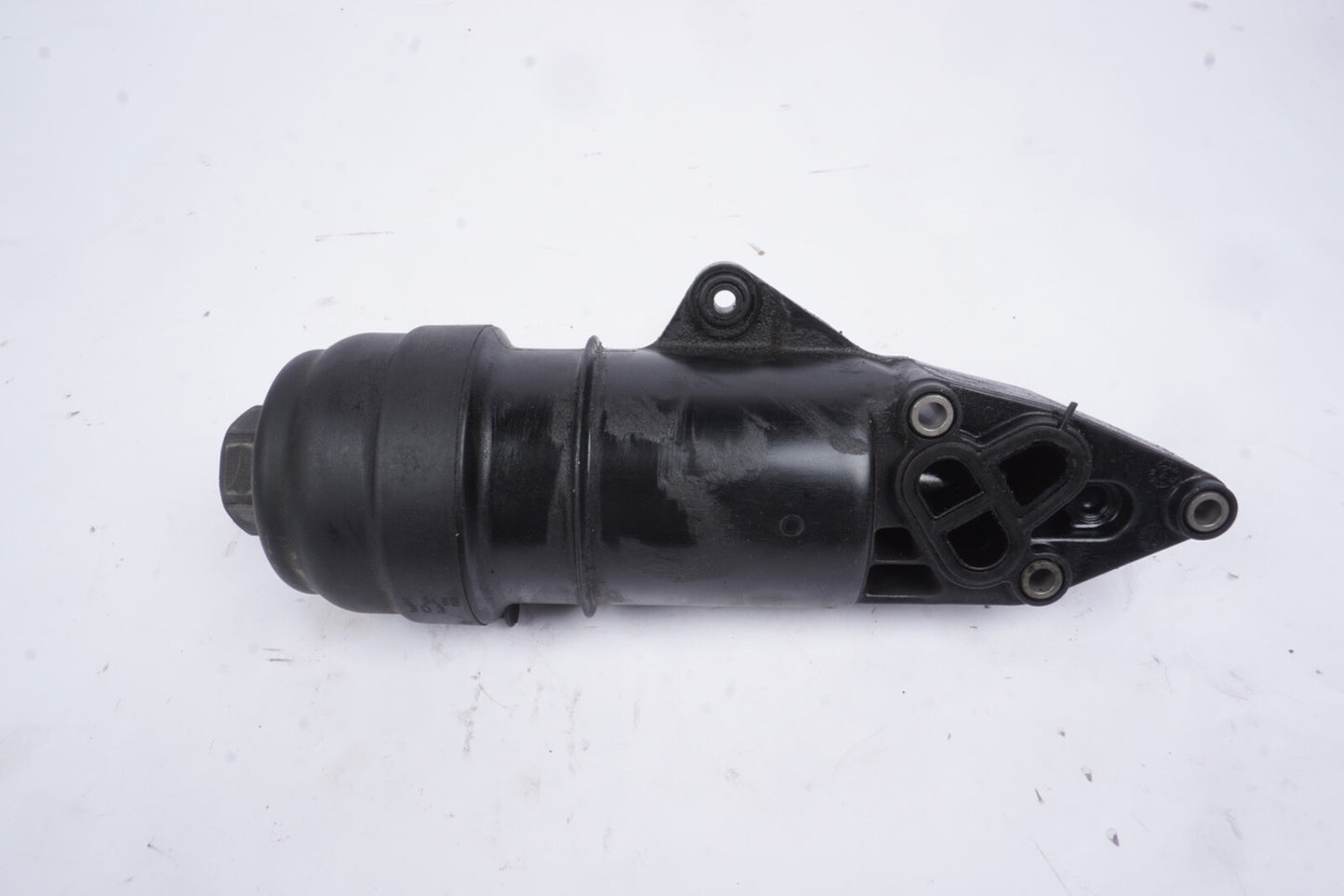 2010-2015 AUDI Q7 - Engine OIL Filter Housing / Adapter 06E115405C