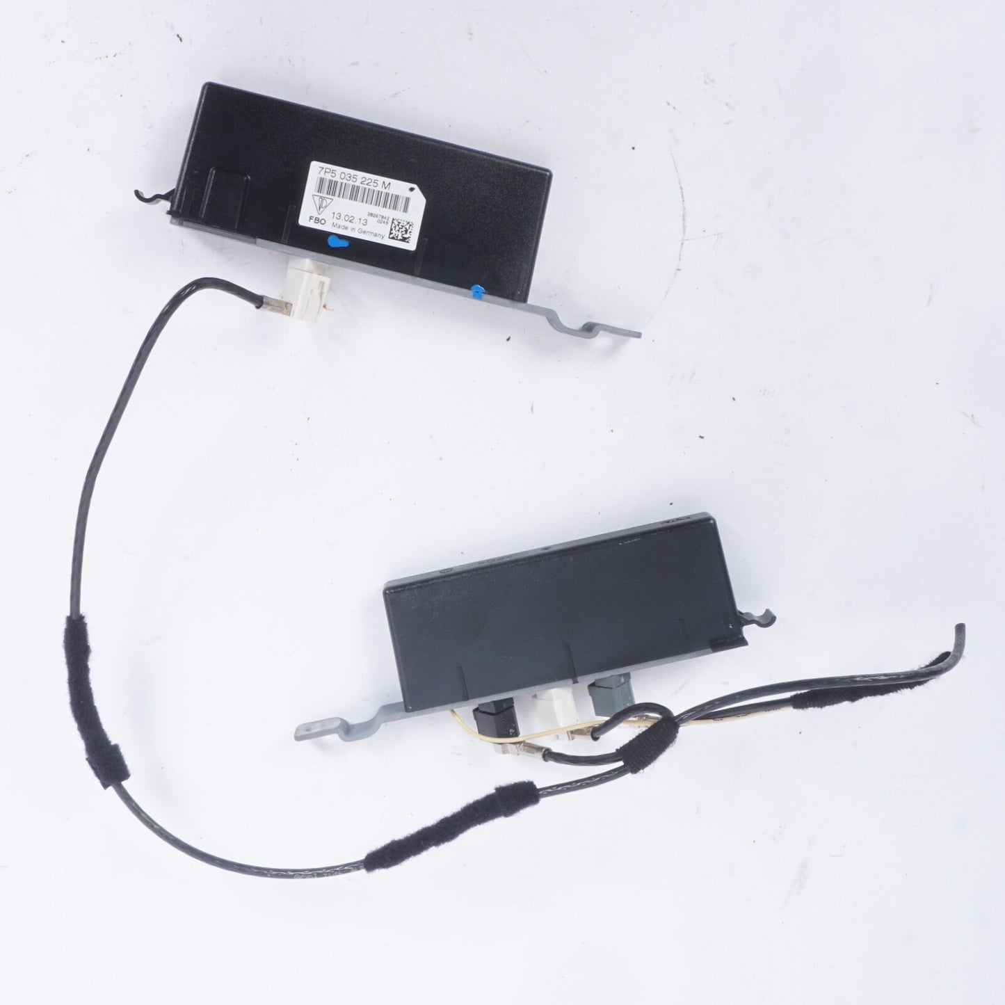 2011-2018 PORSCHE CAYENNE REAR ANTENNA BOOSTER AMPLIFIER MODULE 7P5035225 OEM