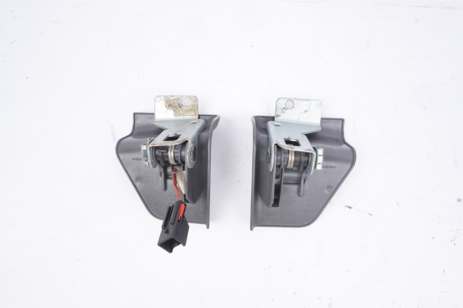 2006-2013 VOLVO C70 CONVERTIBLE REAR RIGHT & LEFT ROOF LOCK LATCH SET  OEM