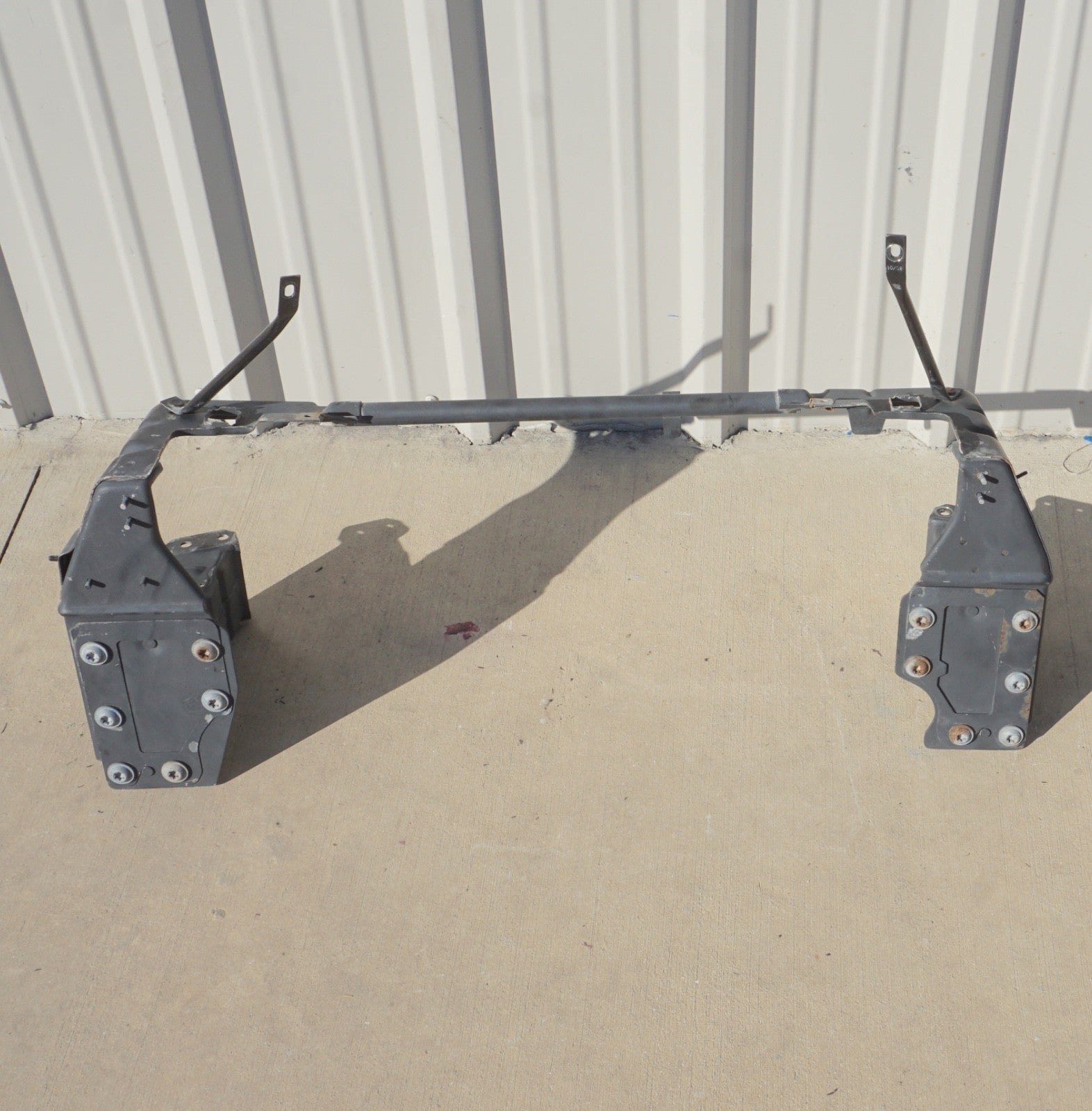 Mercedes R230 SL550 SL500 Front Bumper Reinforcement Bar Lower Radiator Support