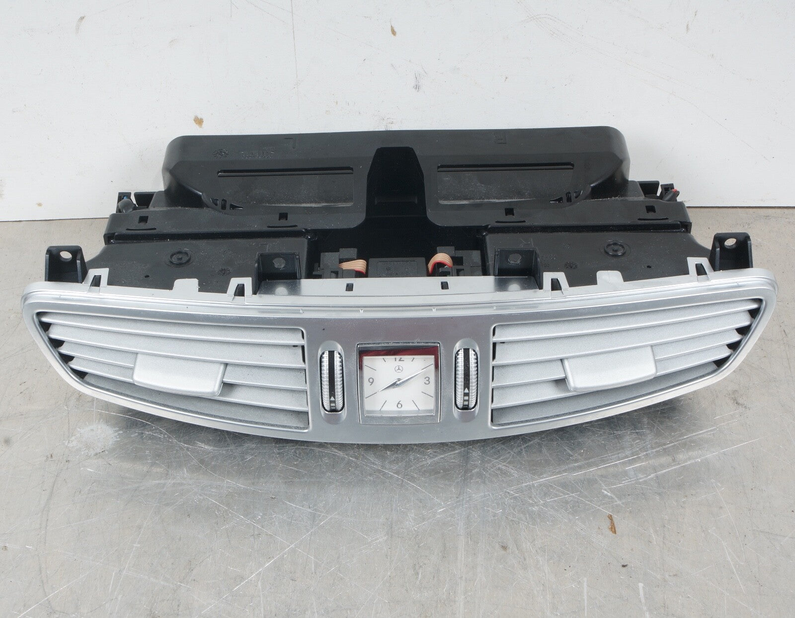 07-14 Mercedes CL550 W216 Center Dash Dashboard Ac A/c Air Vent Clock Trim Oem