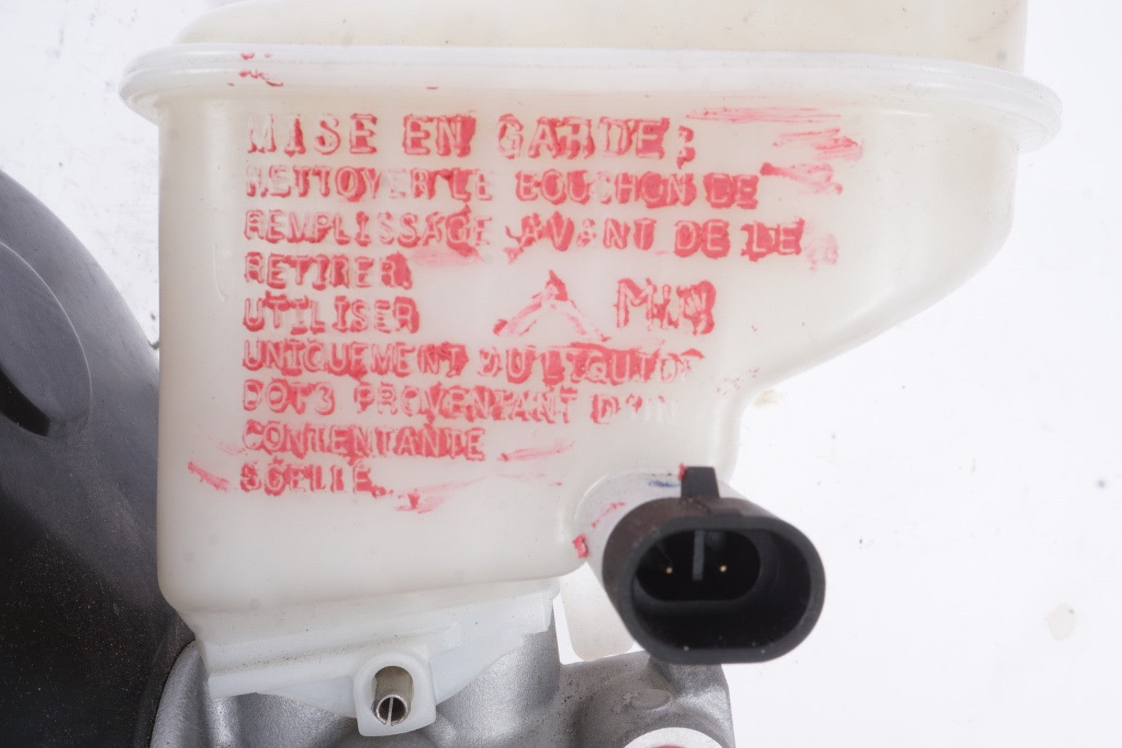 2013-2019 Fiat 500 Power Brake Booster W/ Master Cylinder 04581513AD OEM
