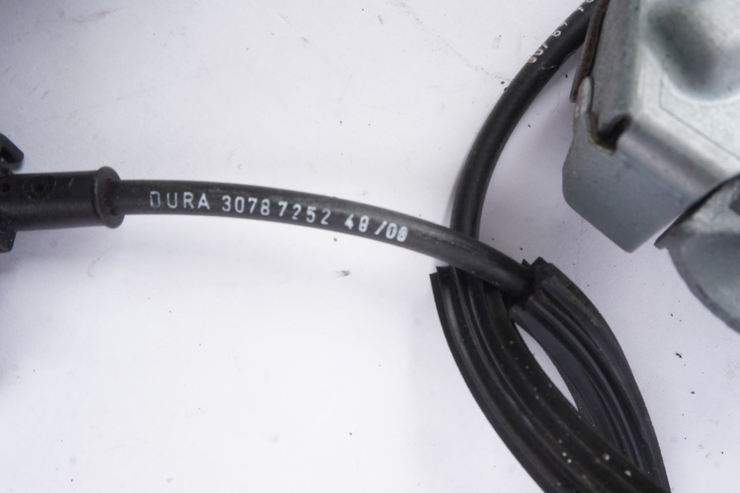06-13 Volvo C70 Front LEFT  DRIVER Side Exterior Door Handle Trim Black Oem