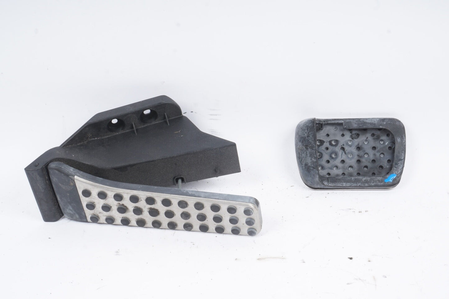 08-17 Mercedes W204 C250 C350 E350 Gas Parking Brake Pedal Accelerator Set
