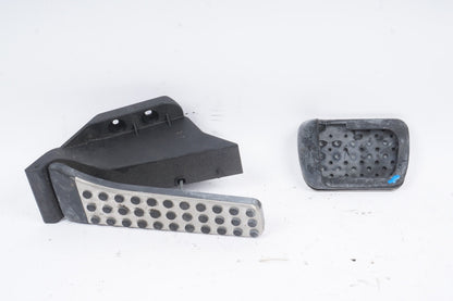 08-17 Mercedes W204 C250 C350 E350 Gas Parking Brake Pedal Accelerator Set
