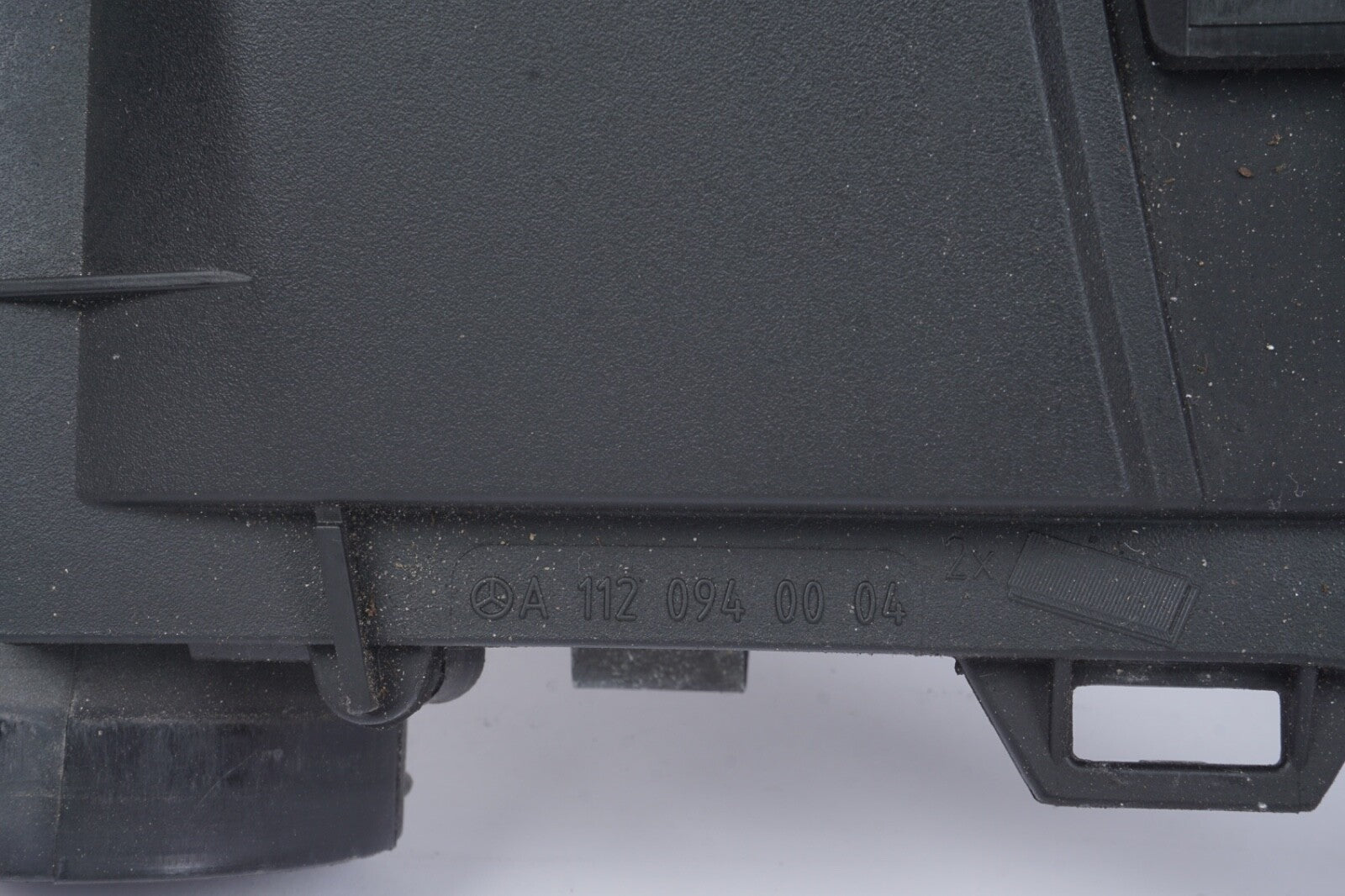 06-12 Mercedes X164 GL450 ML350 Engine Air Intake Cleaner Filter Box Cover OEM