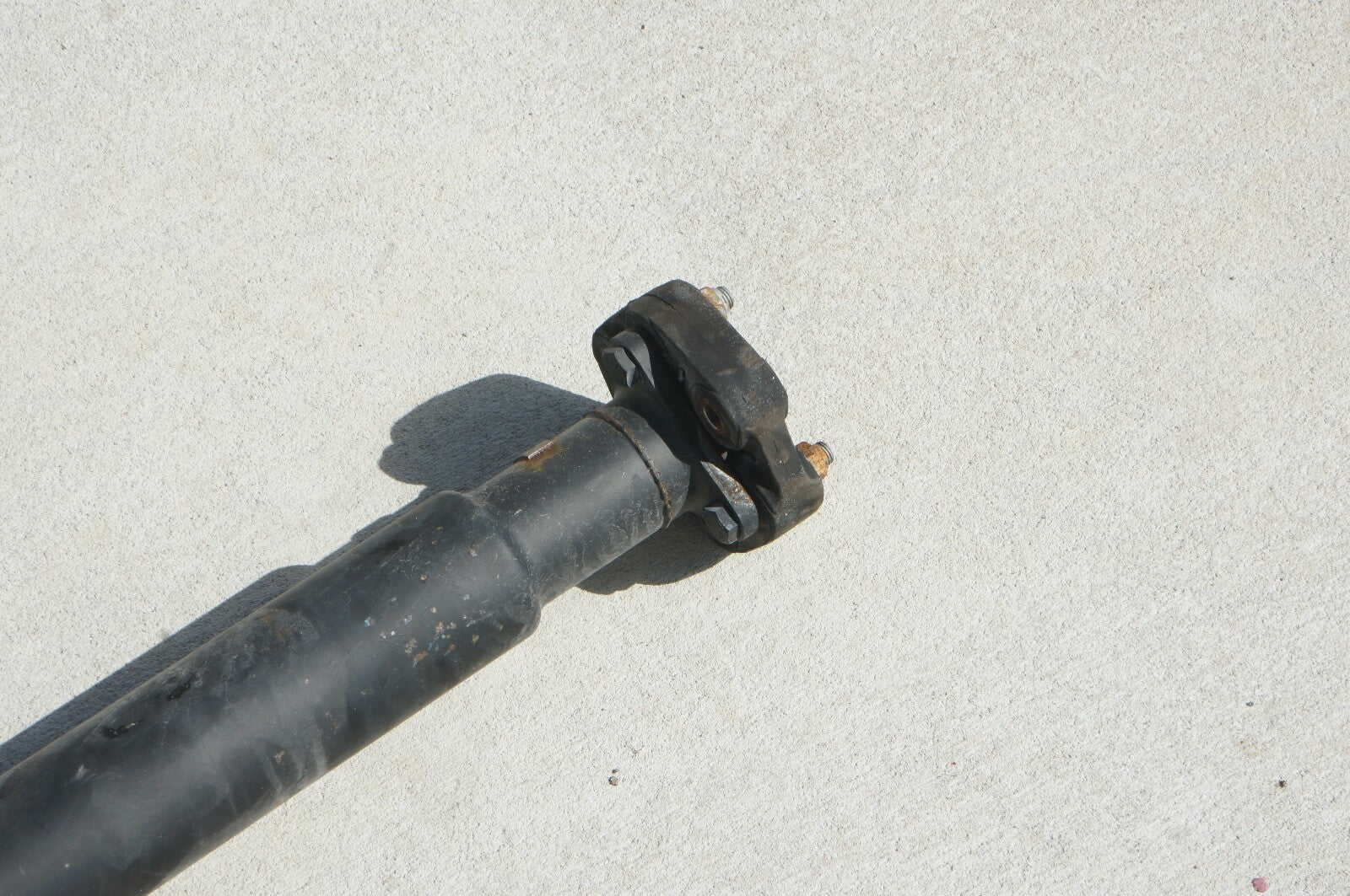 2007 - 2013 BMW 335i  328i CONVERTIBLE COUPE REAR TRANSMISSION DRIVE SHAFT