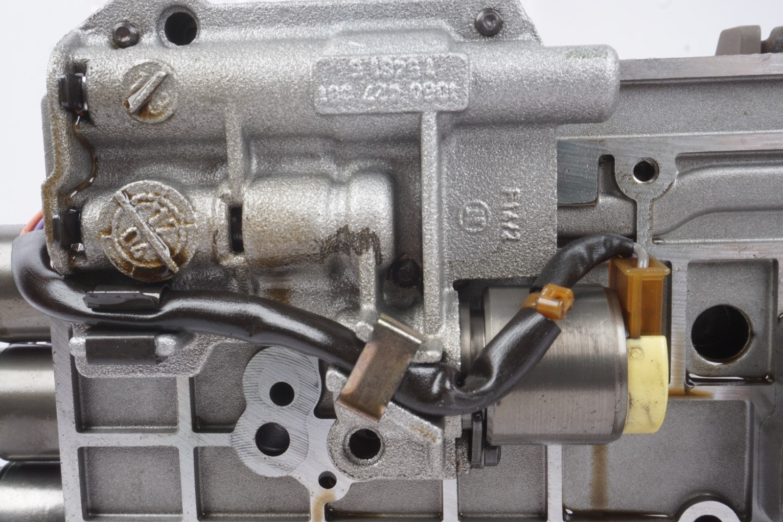 2003 - 2005 BMW Z4 (E85) 3.0L M54 5spd AUTOMATIC TRANSMISSION VALVE BODY