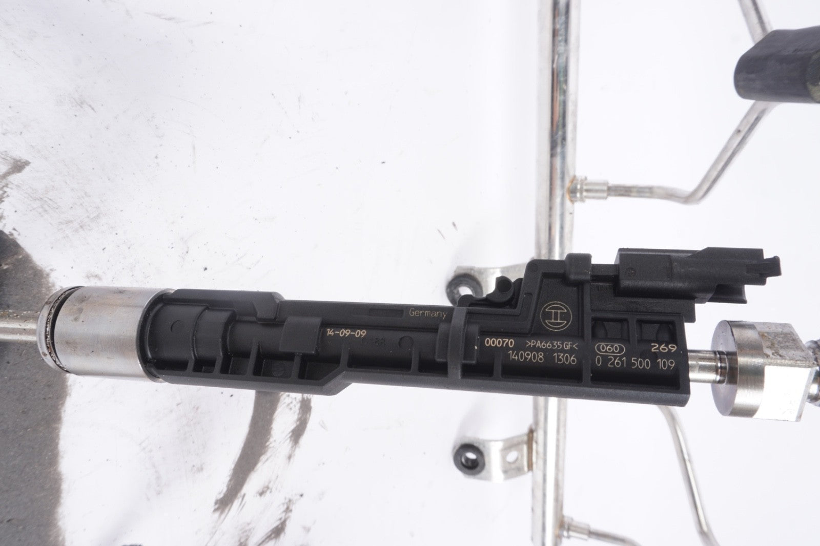 11-16 BMW 335i 535i 640i Gas Fuel Injector OEM 0261500109 set of 6