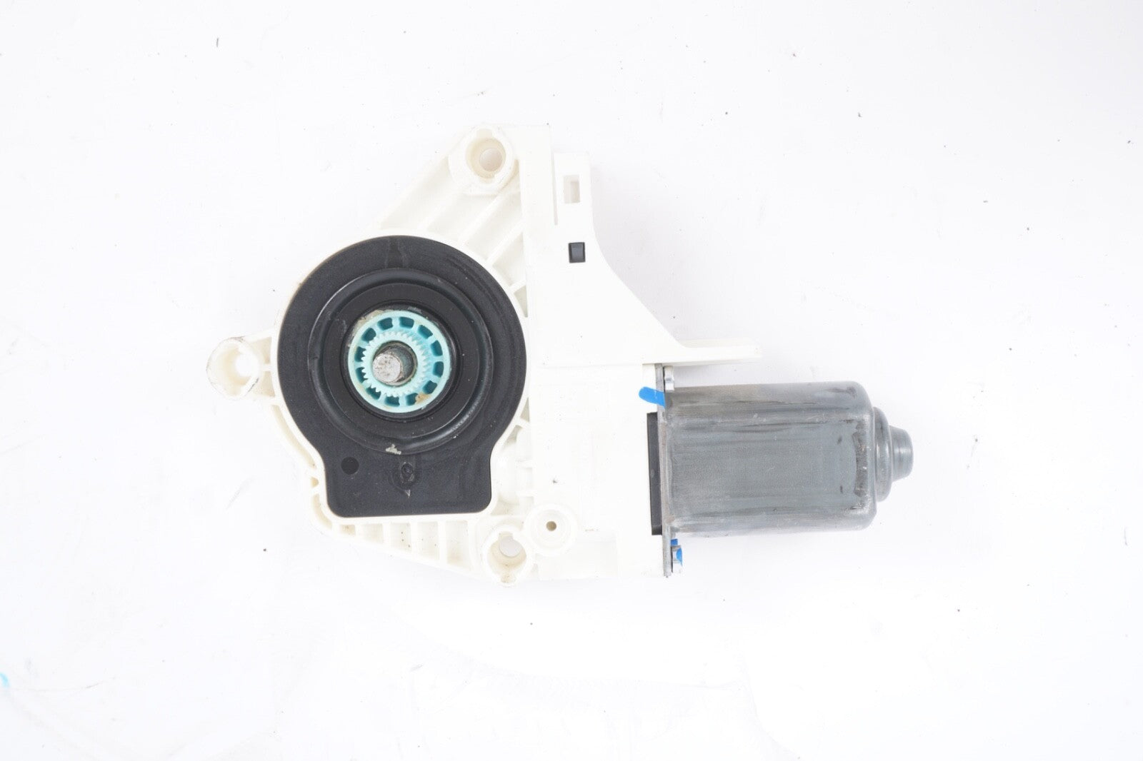 2011-2018 PORSCHE CAYENNE REAR  LEFT SIDE DOOR WINDOW REGULATOR MOTOR OEM