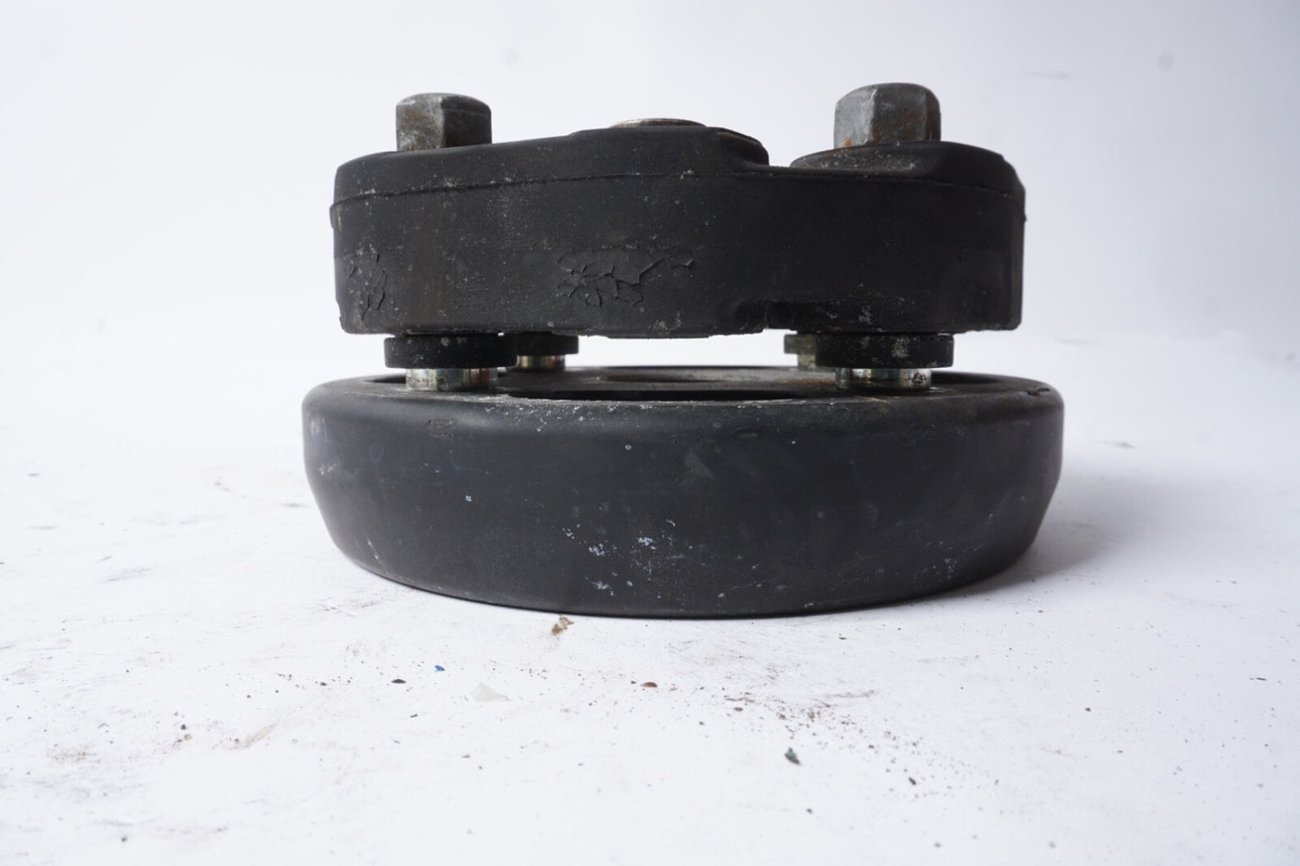 2012-2013 MERCEDES-BENZ  S550 DRIVE SHAFT FLEX DISC