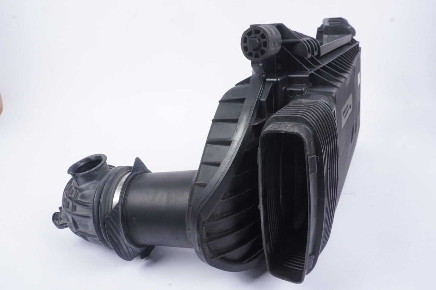 12-16 Mercedes W207 E350 GLE350 M276 Air Intake Cleaner Filter Box OEM