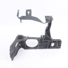 2006 - 2010 BMW 650I - Front Right Panel / Frame Mount Bracket 7008848