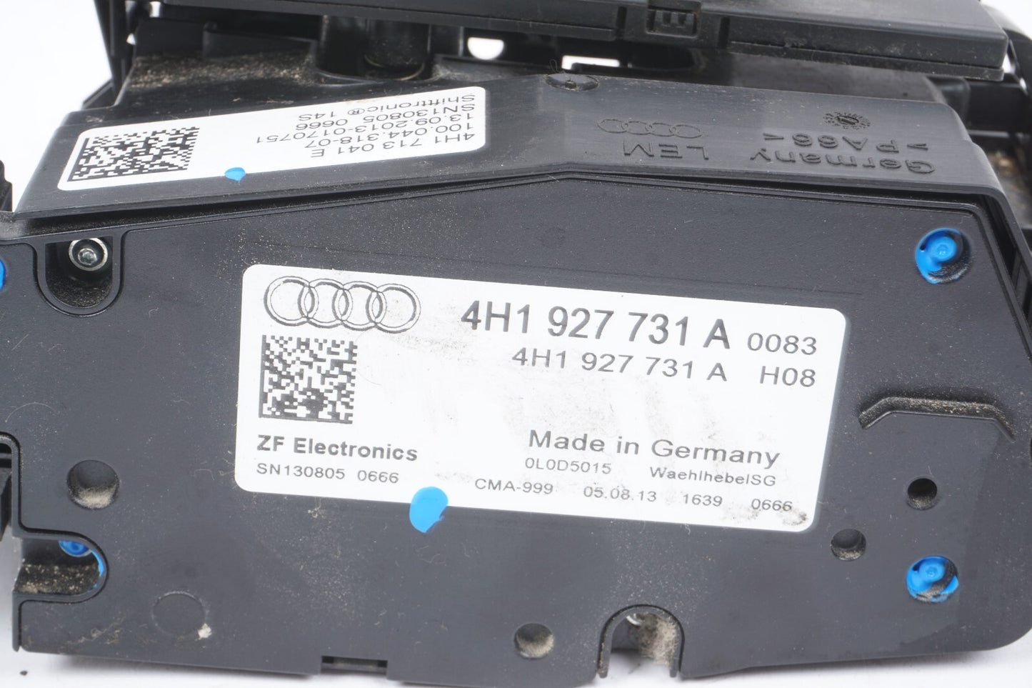 2011 - 2017 Audi A8L A8 Shifter Gear Selector Automatic Transmission  OEM
