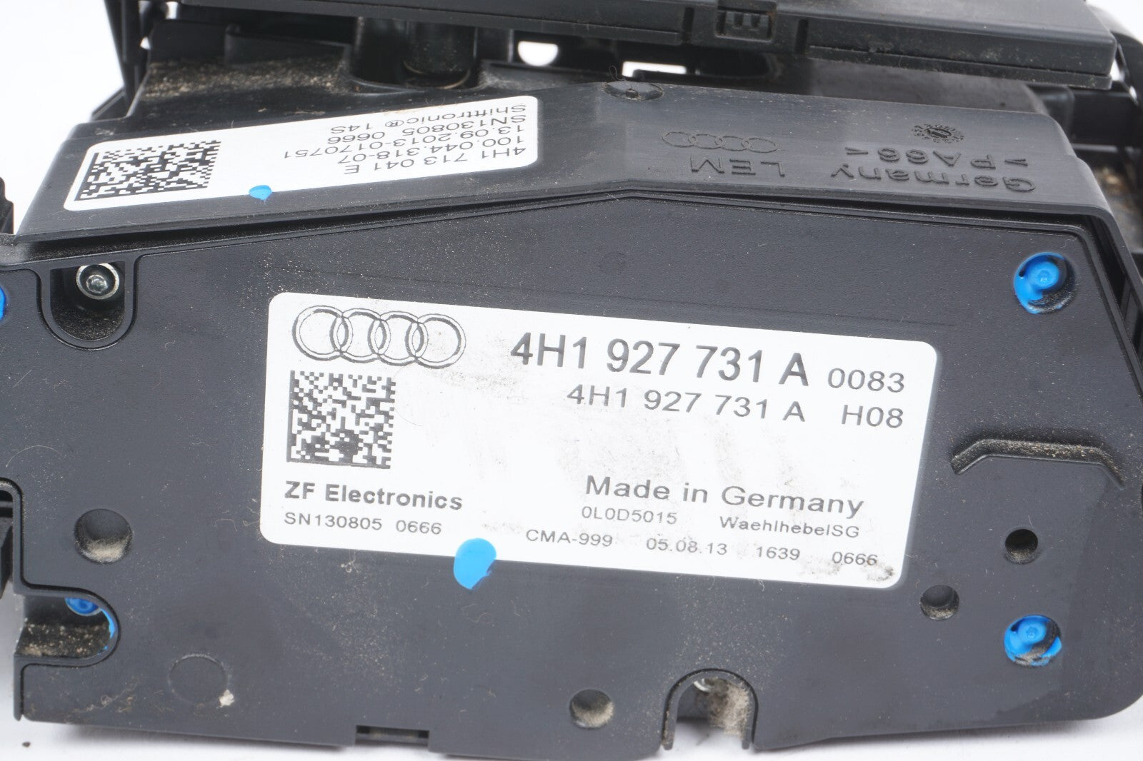 2011 - 2017 Audi A8L A8 Shifter Gear Selector Automatic Transmission  OEM