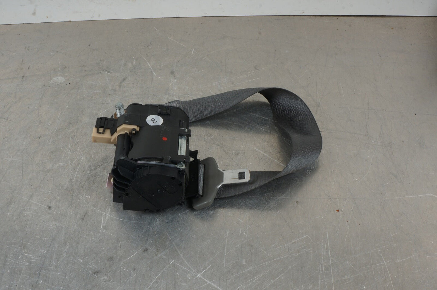 07-10 Mercedes W216 CL550 Front Left Driver Side Seat Belt Gray  2168600585 OEM