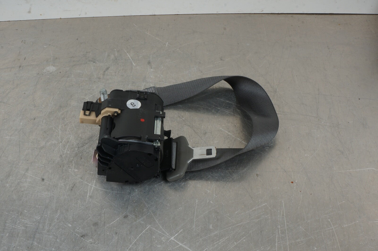07-10 Mercedes W216 CL550 Front Left Driver Side Seat Belt Gray  2168600585 OEM