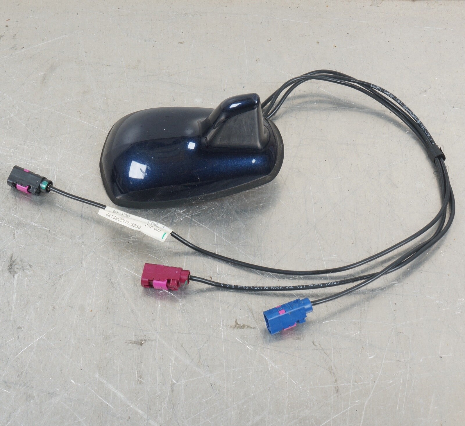 07-13 Mercedes W221 S400 S550 S350 Top Roof Shark Fin Radio Antenna GPS OEM