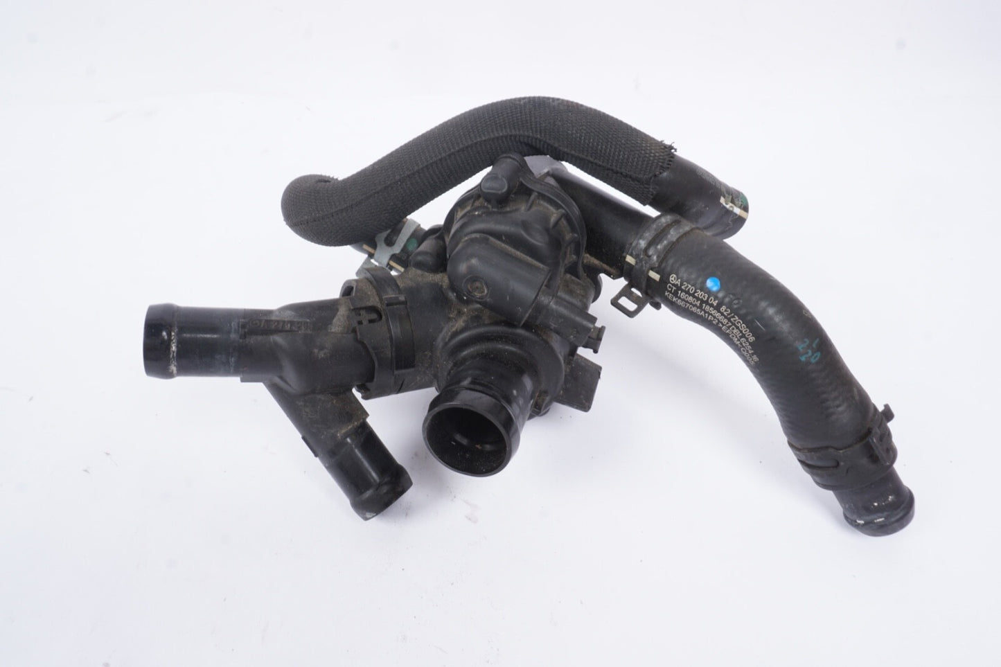 2015 - 2020 MERCEDES GLA250 (X156) 2.0L TURBO ENGINE THERMOSTAT HOUSING