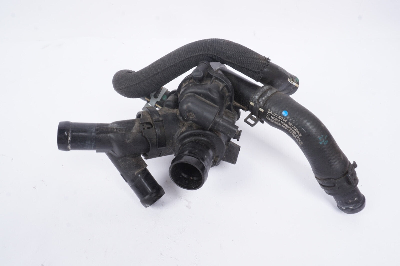 2015 - 2020 MERCEDES GLA250 (X156) 2.0L TURBO ENGINE THERMOSTAT HOUSING