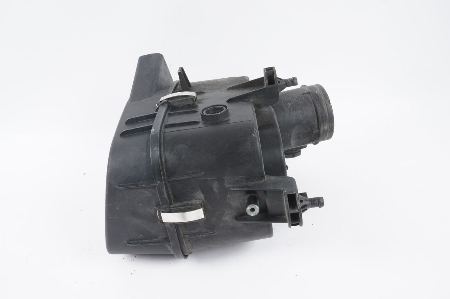 2014-2019 MASERATI GHIBLI 3.0L LEFT DRIVER SIDE AIR CLEANER FILTER BOX  OEM