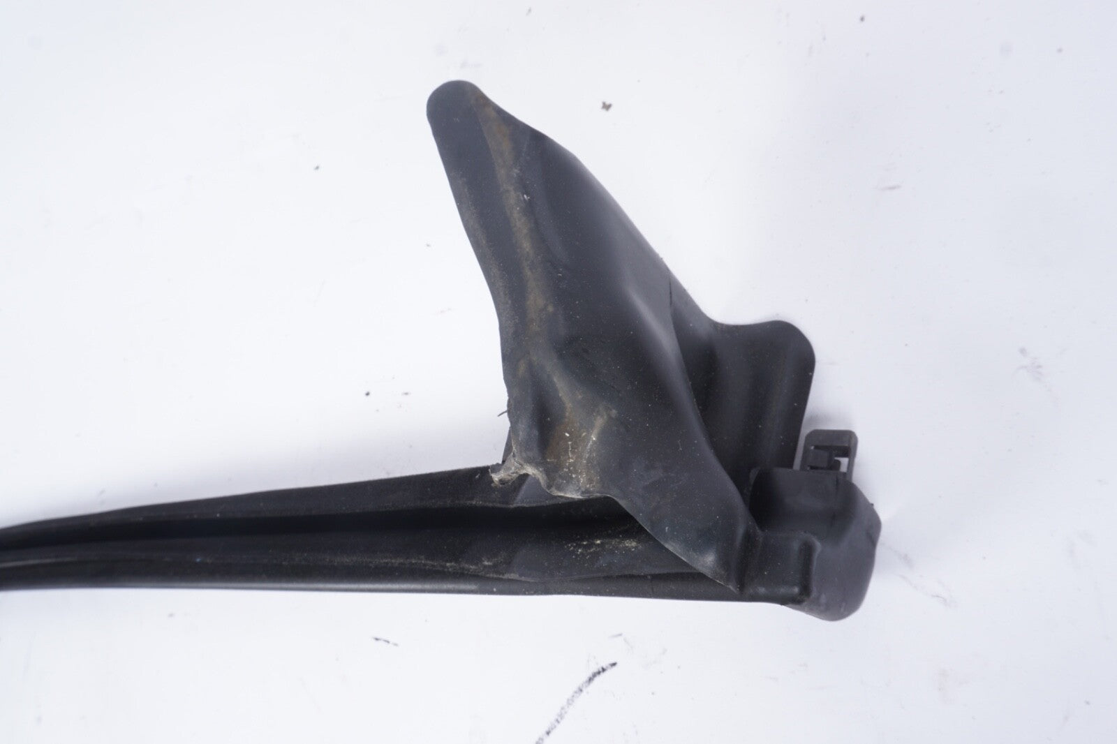 2011-2014 MERCEDES E350 CONVERTIBLE REAR QUARTER RUBBER SEAT LEFT & RIGHT