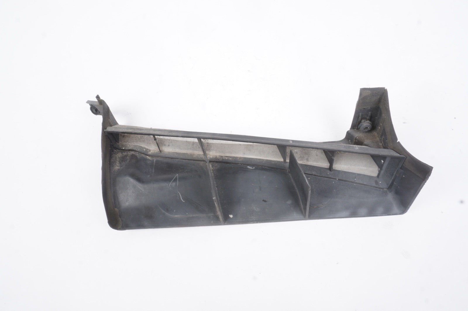 2005 - 2011 Audi A6 Quattro Air Intake Duct Pipe Molding OEM